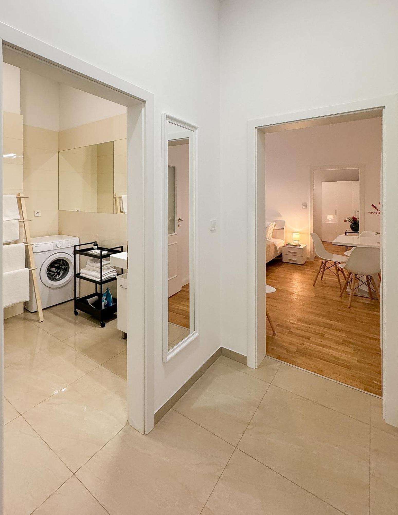 Turnkey I Wenceslas Square Apartments Prag Rum bild