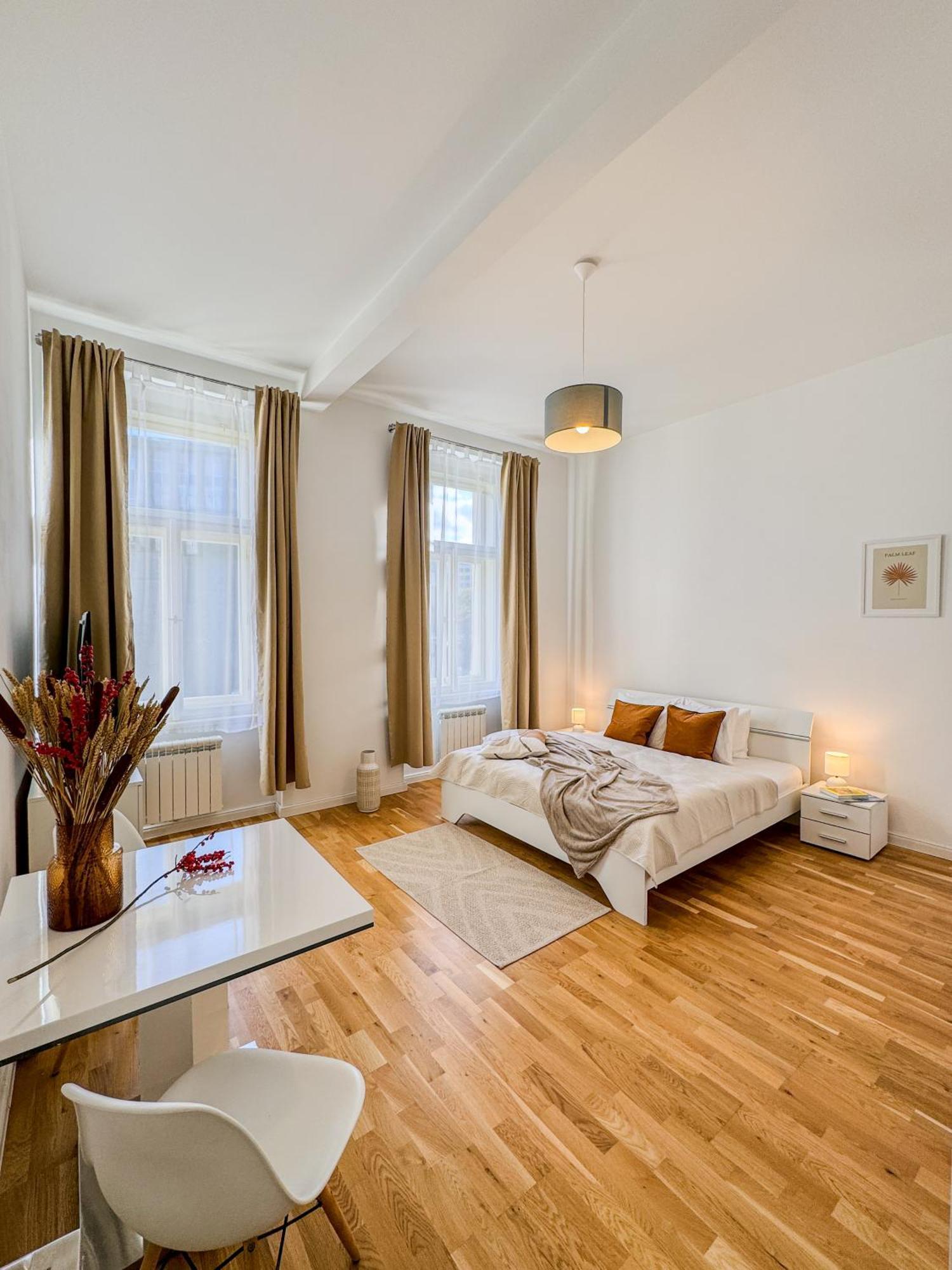 Turnkey I Wenceslas Square Apartments Prag Exteriör bild