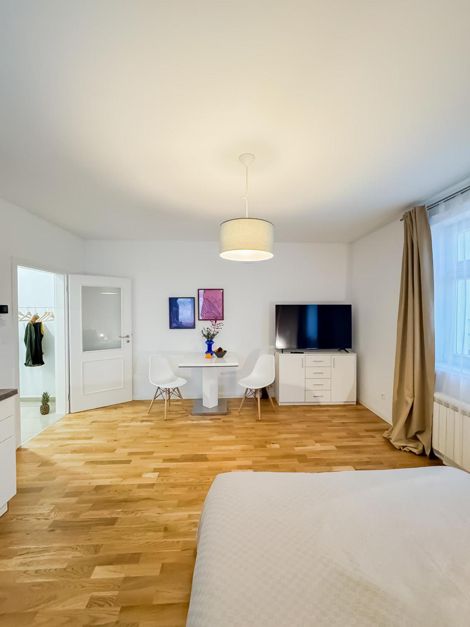 Turnkey I Wenceslas Square Apartments Prag Rum bild